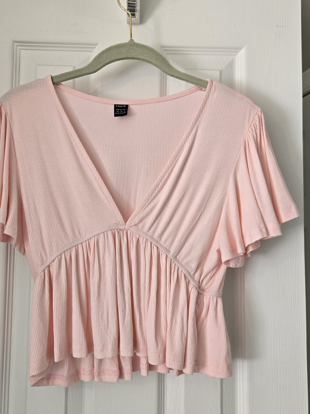 SHEIN Soft Pink V-Neck Flutter Sleeve Crop Top
